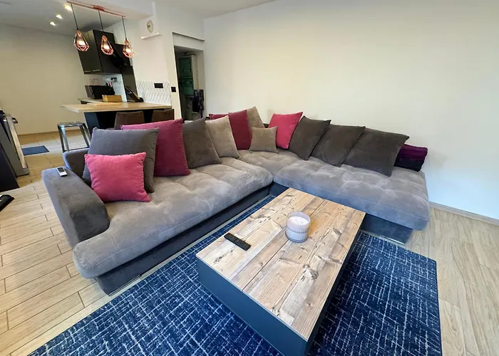 Jolie Maison Avec Salon Cinéma Apartamento Mouy