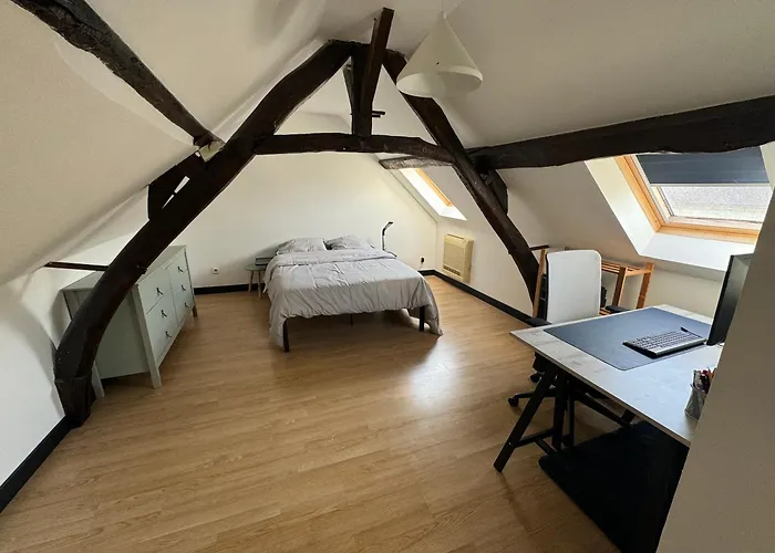 Jolie Maison Avec Salon Cinéma